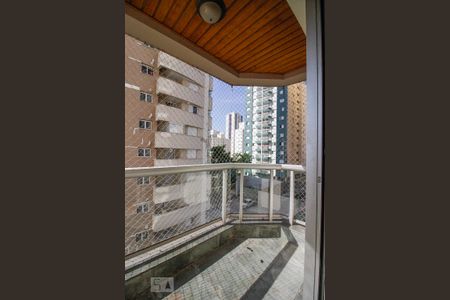 Apartamento para alugar com 98m², 3 quartos e 1 vaga Apartamento para alugar com 98m², 3 quartos e 1 vagaVaranda