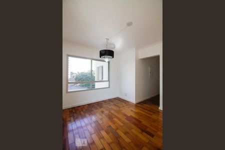 Apartamento para alugar com 98m², 3 quartos e 1 vaga Apartamento para alugar com 98m², 3 quartos e 1 vagaSala