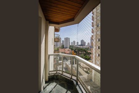 Apartamento para alugar com 98m², 3 quartos e 1 vaga Apartamento para alugar com 98m², 3 quartos e 1 vagaVaranda