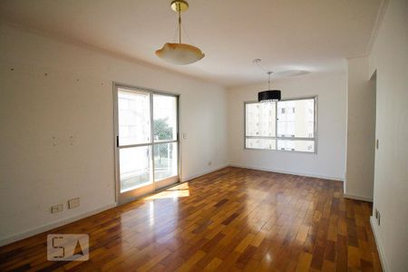Apartamento para alugar com 98m², 3 quartos e 1 vaga Apartamento para alugar com 98m², 3 quartos e 1 vagaSala
