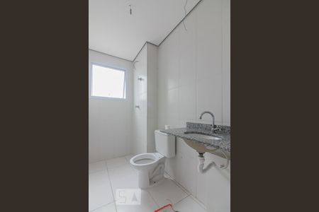 Banheiro de apartamento para alugar com 2 quartos, 56m² em Jardim Olavo Bilac, São Bernardo do Campo