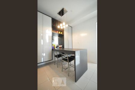 Apartamento à venda com 168m², 3 quartos e 3 vagascopa