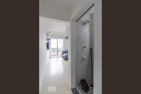 Entrada do AP de kitnet/studio para alugar com 1 quarto, 15m² em Centro, São Paulo