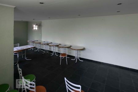 Apartamento para alugar com 69m², 2 quartos e 1 vagaÁrea comum - Salão de festas