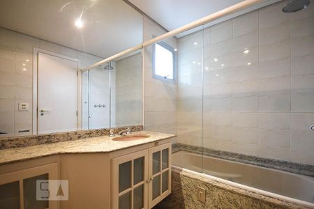 Apartamento para alugar com 125m², 3 quartos e 3 vagasBanheiro Suíte 3