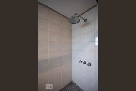 Apartamento para alugar com 125m², 3 quartos e 3 vagasDetalhe do Banheiro Suíte 3