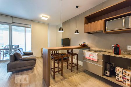 Cozinha/Sala de apartamento para alugar com 1 quarto, 63m² em Itaim Bibi, São Paulo
