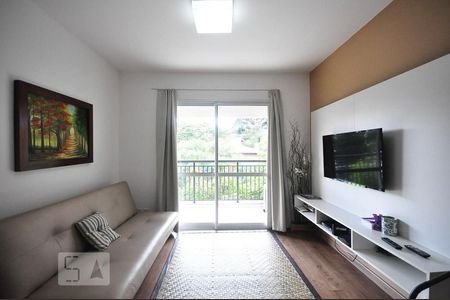 sala de tv de apartamento para alugar com 1 quarto, 60m² em Jardim Leonor, São Paulo