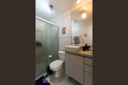 Banheiro de apartamento para alugar com 2 quartos, 54m² em Jardim Oriental, São Paulo