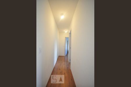 corredor de apartamento à venda com 2 quartos, 45m² em Vila Suzana, São Paulo