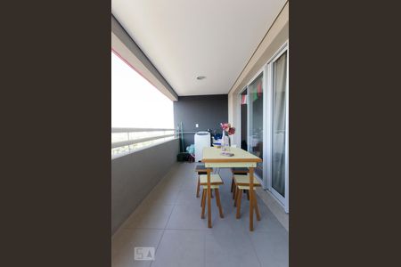 Sacada de apartamento à venda com 1 quarto, 48m² em Parque Industrial Tomas Edson, São Paulo