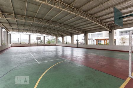 Apartamento para alugar com 100m², 2 quartos e 2 vagas Apartamento para alugar com 100m², 2 quartos e 2 vagasQuadra esportiva