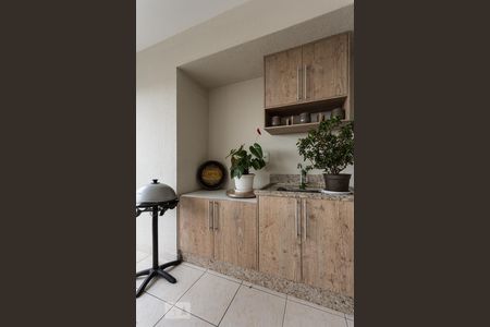 Apartamento para alugar com 100m², 2 quartos e 2 vagas Apartamento para alugar com 100m², 2 quartos e 2 vagasVaranda