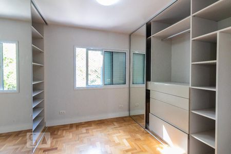 Apartamento para alugar com 85m², 2 quartos e 1 vaga Apartamento para alugar com 85m², 2 quartos e 1 vagaCloset - Quarto