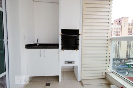 Varanda gourmet de apartamento para alugar com 2 quartos, 67m² em Centro, Campinas