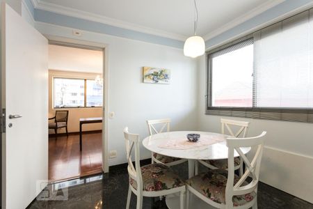 Apartamento para alugar com 200m², 4 quartos e 3 vagasCopa
