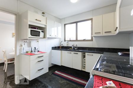 Apartamento para alugar com 200m², 4 quartos e 3 vagasCozinha
