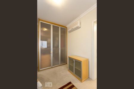 Apartamento para alugar com 200m², 4 quartos e 3 vagasSuíte 1