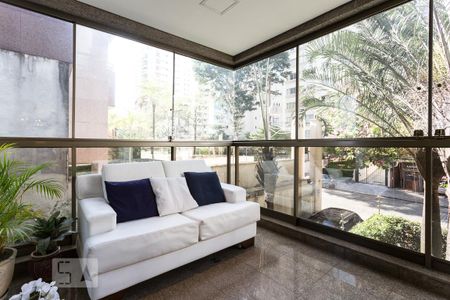 Varanda de apartamento para alugar com 4 quartos, 200m² em Indianópolis, São Paulo