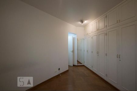 Suíte de apartamento à venda com 3 quartos, 145m² em Saúde, São Paulo