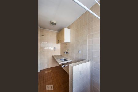 Cozinha de apartamento para alugar com 1 quarto, 40m² em Itaim Bibi, São Paulo