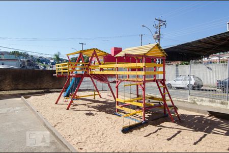 Apartamento à venda com 75m², 3 quartos e 1 vagaDependências do prédio - playground
