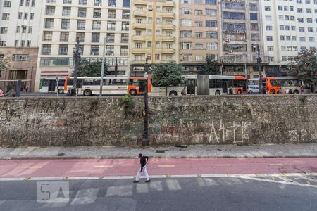Vista da janela de kitnet/studio para alugar com 1 quarto, 35m² em Centro, São Paulo