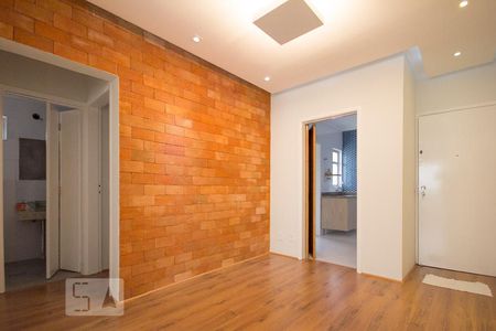 Apartamento à venda com 72m², 2 quartos e 1 vagaSala