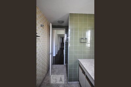 Apartamento à venda com 200m², 4 quartos e 2 vagasdetalhe do banheiro suíte 3