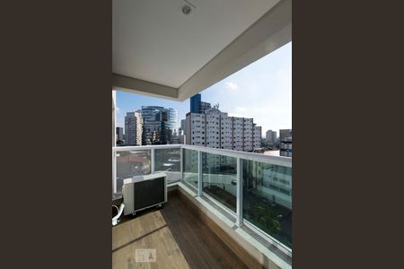 Varanda de kitnet/studio para alugar com 1 quarto, 38m² em Pinheiros, São Paulo
