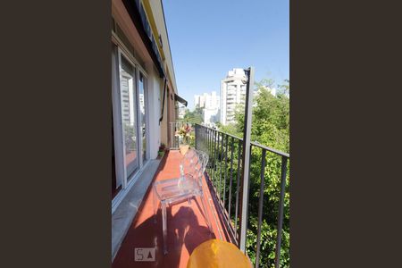 Sacada de apartamento à venda com 2 quartos, 138m² em Perdizes, São Paulo