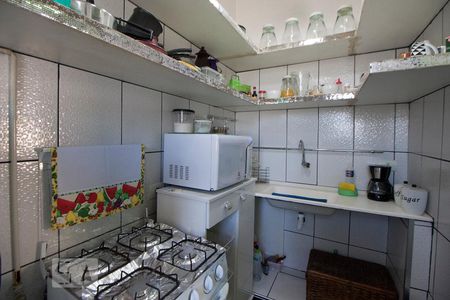 Cozinha de apartamento para alugar com 1 quarto, 40m² em Bela Vista, São Paulo