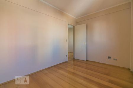 Quarto de apartamento para alugar com 3 quartos, 72m² em Vila Bastos, Santo André