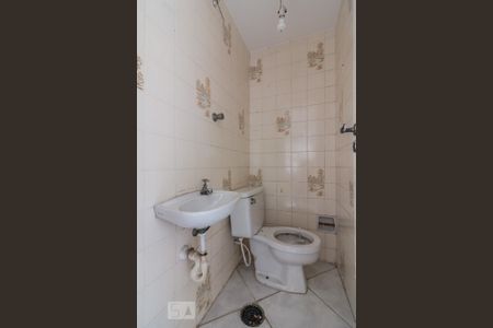 Apartamento à venda com 140m², 2 quartos e 2 vagasBanheiro de serviço