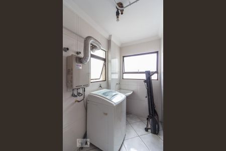 Apartamento à venda com 140m², 2 quartos e 2 vagasÁrea de serviço