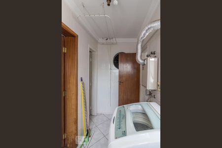 Apartamento à venda com 140m², 2 quartos e 2 vagasÁrea de serviço