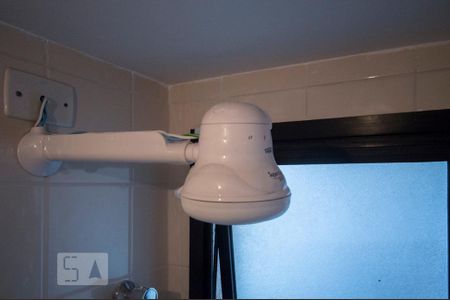 Detalhe Banheiro de apartamento para alugar com 2 quartos, 54m² em Vila do Encontro, São Paulo