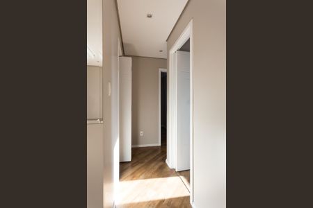 Corredor de apartamento à venda com 3 quartos, 64m² em Vila Santa Catarina, São Paulo