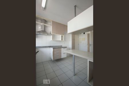 Apartamento à venda com 134m², 4 quartos e 3 vagasCozinha
