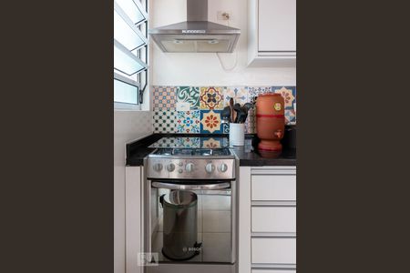 Apartamento à venda com 77m², 1 quarto e sem vagaFogão e coifa