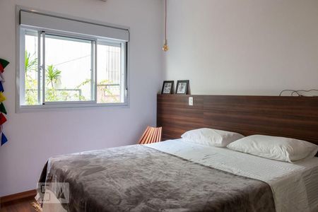 Apartamento à venda com 77m², 1 quarto e sem vagaQuarto