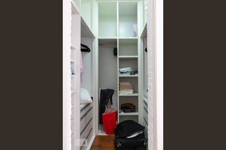 Apartamento à venda com 77m², 1 quarto e sem vagaCloset