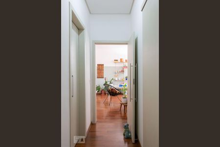 Apartamento à venda com 77m², 1 quarto e sem vagaCorredor