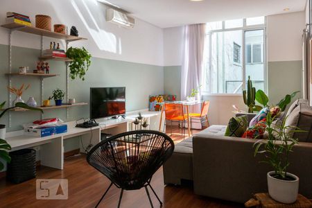 Apartamento à venda com 77m², 1 quarto e sem vagaSala