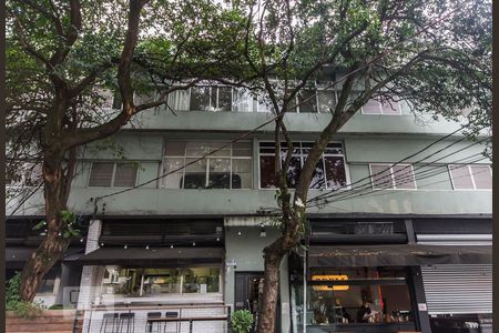 Apartamento à venda com 77m², 1 quarto e sem vagaFachada