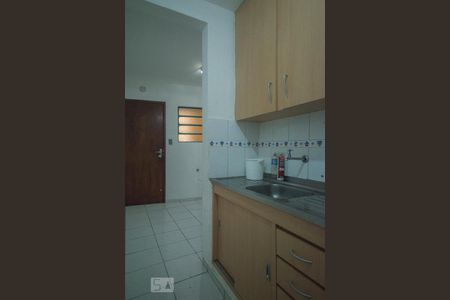 Cozinha de apartamento para alugar com 1 quarto, 36m² em Aclimação, São Paulo