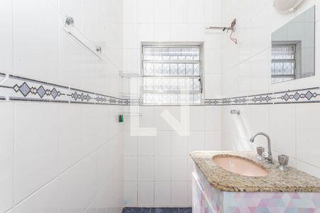Banheiro Suite de casa à venda com 2 quartos, 75m² em Vila Brasílio Machado, São Paulo
