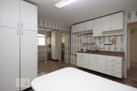 Apartamento à venda com 189m², 3 quartos e 1 vagaCozinha