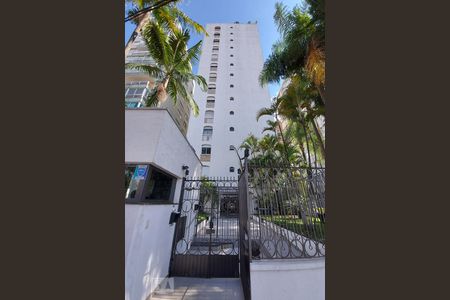 Apartamento à venda com 189m², 3 quartos e 1 vagaFachada