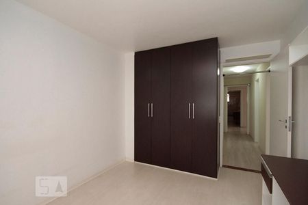 Apartamento à venda com 189m², 3 quartos e 1 vagaQuarto 1
